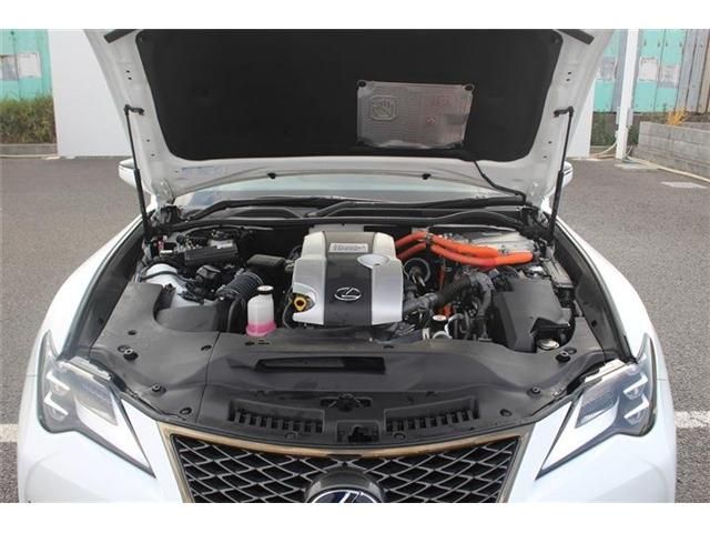 TOYOTA LEXUS RC300H 2021 Image 31