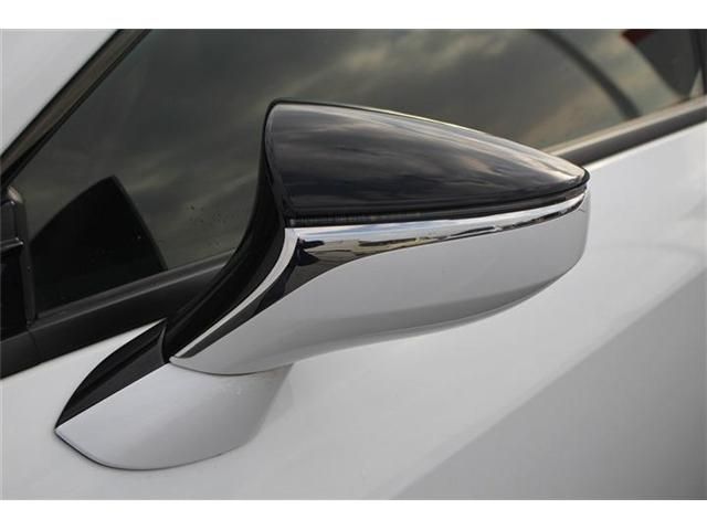 TOYOTA LEXUS RC300H 2021 Image 31