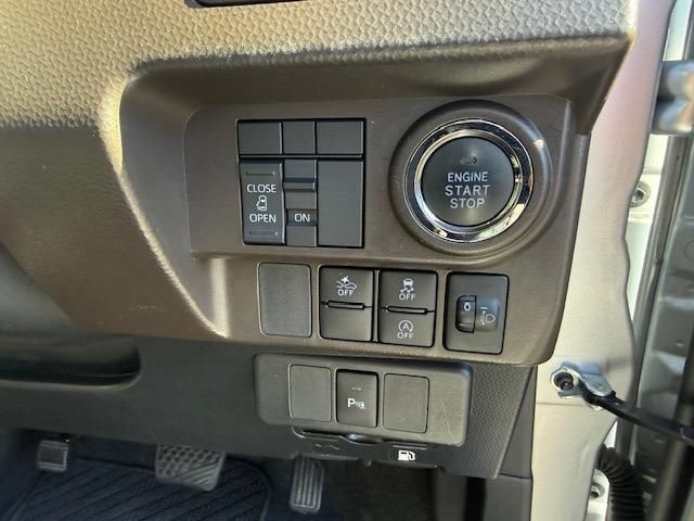 TOYOTA ROOMY 2023 Image 31