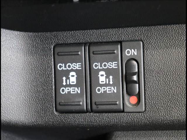 HONDA STEPWAGON SPADA 2016 Image 31