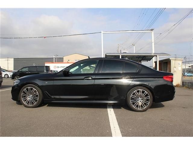 BMW 5SERIES SEDAN 2017 Image 31