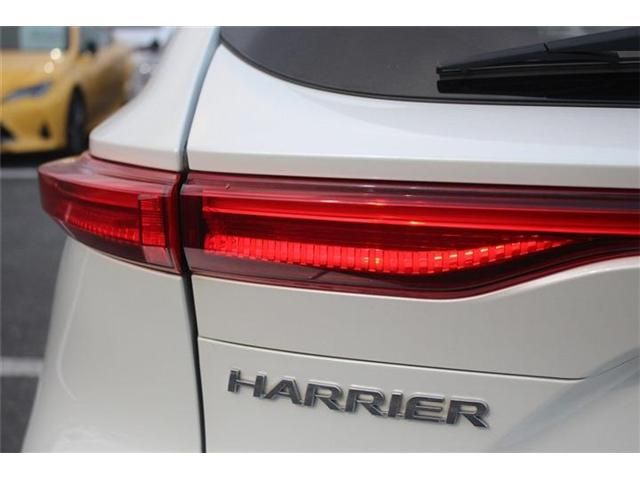 TOYOTA HARRIER 4WD 2020 Image 31