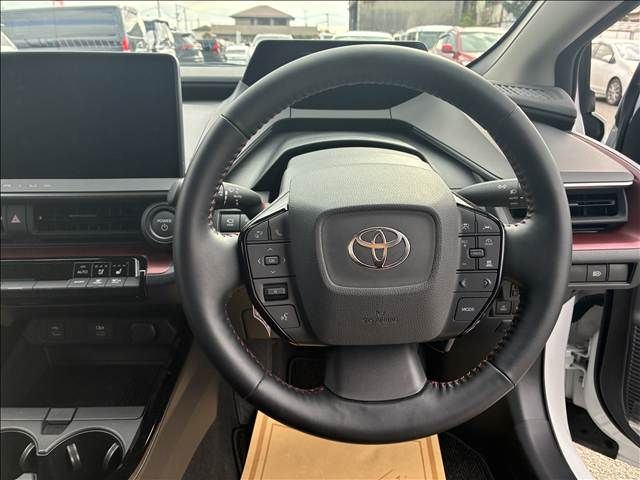 TOYOTA PRIUS PHV 2023 Image 31