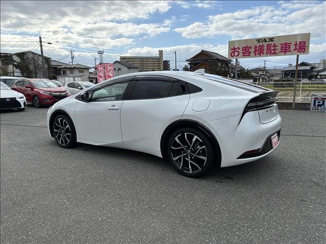 TOYOTA PRIUS PHV 2023 Image 31