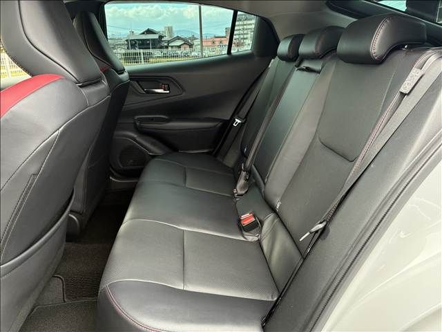 TOYOTA PRIUS PHV 2023 Image 31