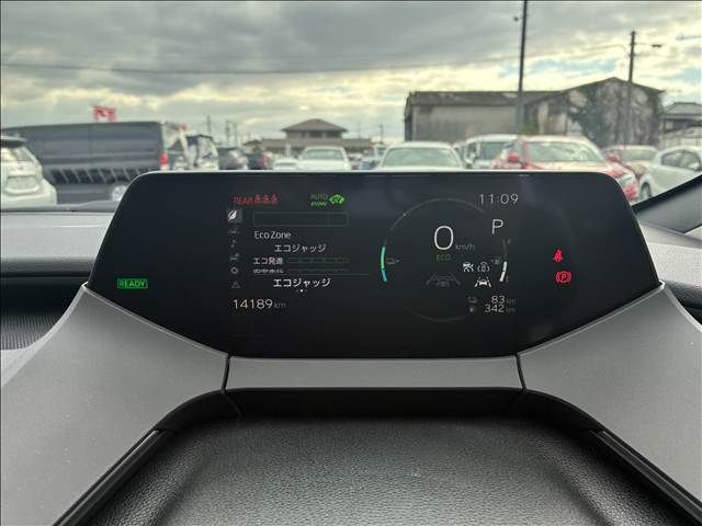 TOYOTA PRIUS PHV 2023 Image 31