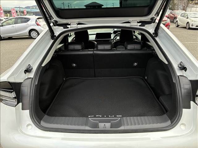 TOYOTA PRIUS PHV 2023 Image 31