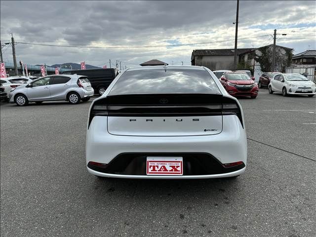 TOYOTA PRIUS PHV 2023 Image 31