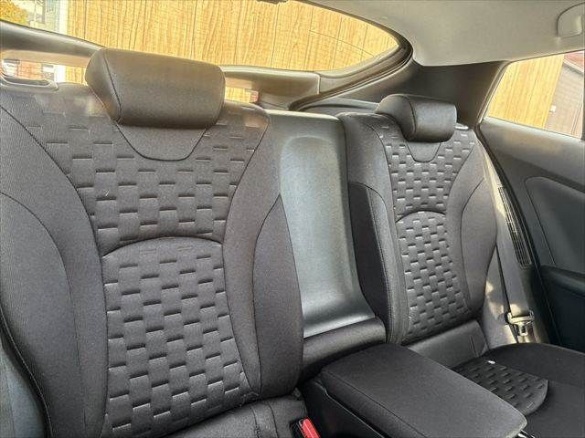 TOYOTA PRIUS PHV 2018 Image 31