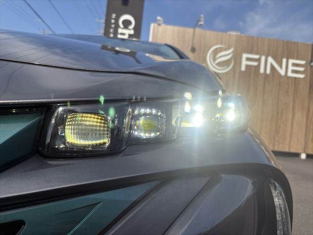 TOYOTA PRIUS PHV 2018 Image 31