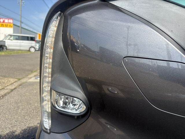 TOYOTA PRIUS PHV 2018 Image 31