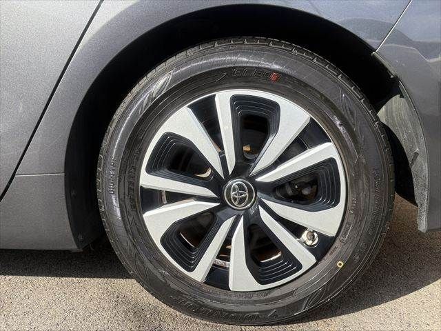 TOYOTA PRIUS PHV 2018 Image 31