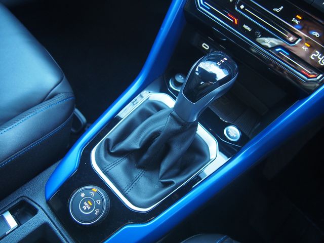 VOLKSWAGEN T-ROC 2023 Image 31