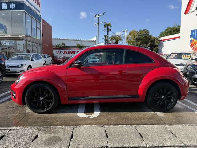 VOLKSWAGEN THE BEETL 2018 Image 31