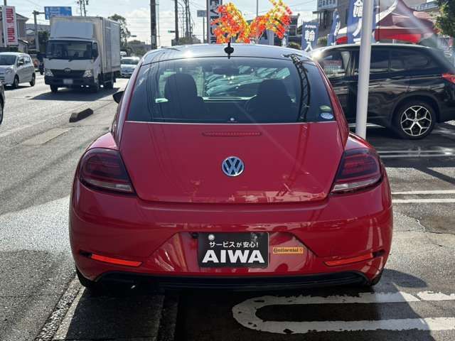VOLKSWAGEN THE BEETL 2018 Image 31