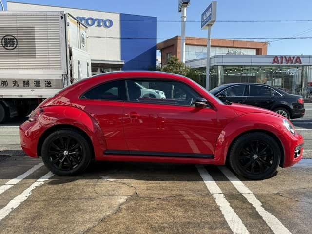 VOLKSWAGEN THE BEETL 2018 Image 31