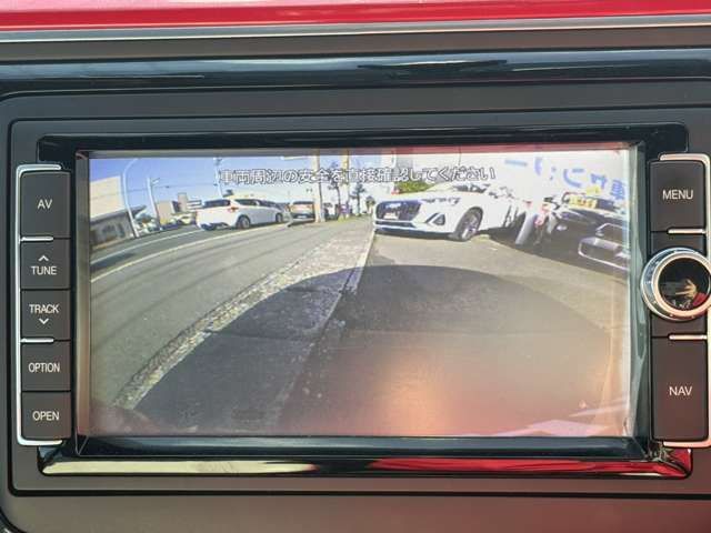 VOLKSWAGEN THE BEETL 2018 Image 31