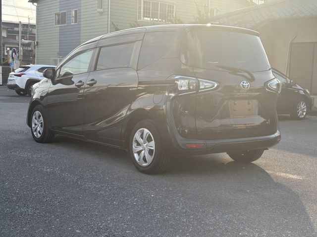 TOYOTA SIENTA 2019 Image 31