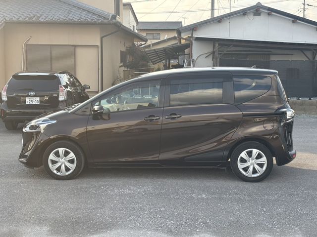 TOYOTA SIENTA 2019 Image 31