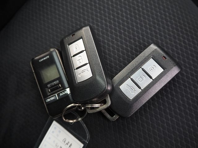 MITSUBISHI LANCER  4WD 2012 Image 31