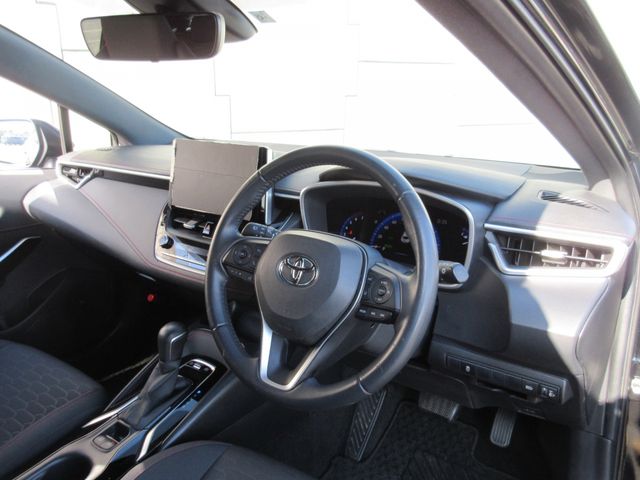 TOYOTA COROLLA SPORT HYBRID 2018 Image 31