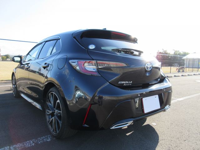 TOYOTA COROLLA SPORT HYBRID 2018 Image 31