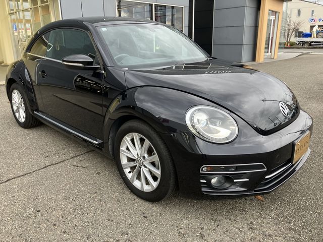 VOLKSWAGEN THE BEETL 2018 Image 31
