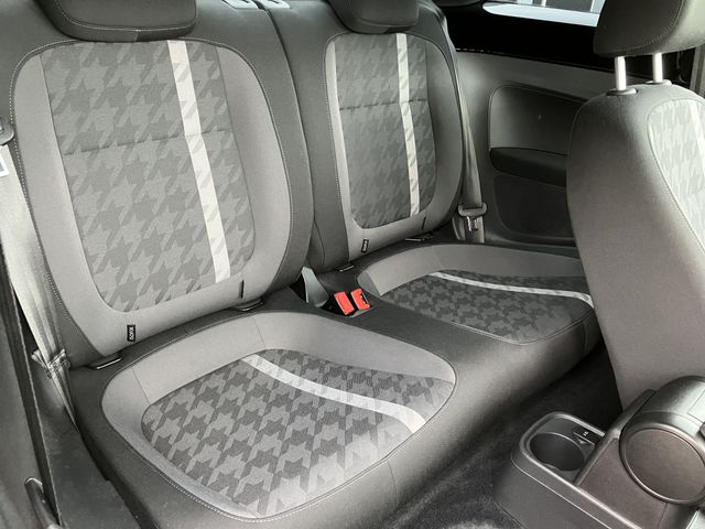 VOLKSWAGEN THE BEETL 2018 Image 31