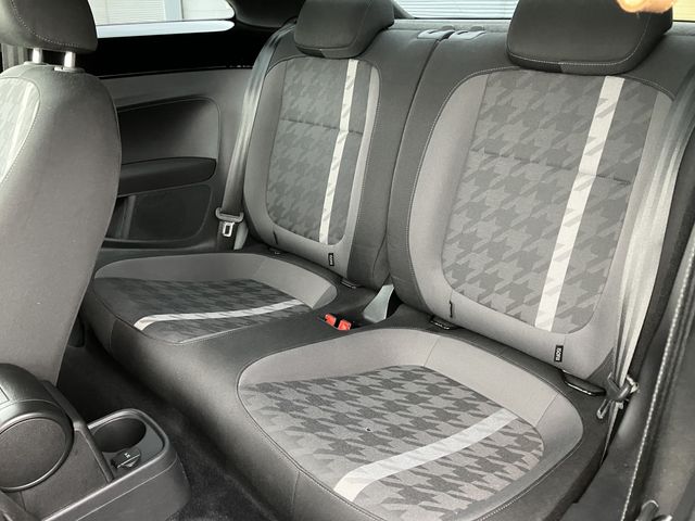 VOLKSWAGEN THE BEETL 2018 Image 31