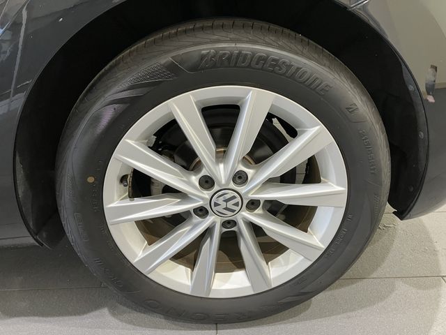 VOLKSWAGEN THE BEETL 2018 Image 31