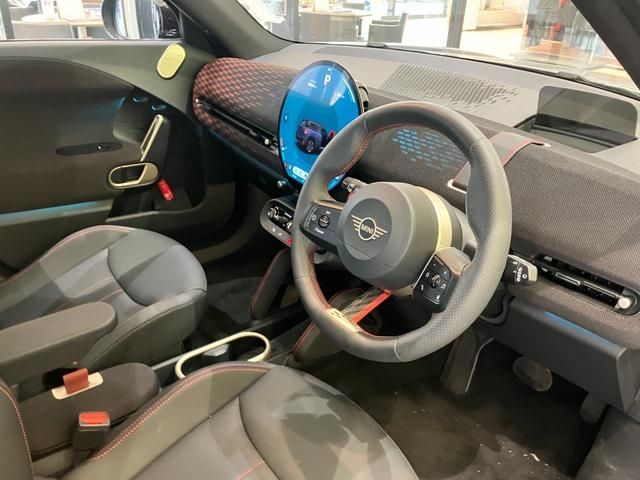 BMW MINI ACEMAN 2025 Image 31