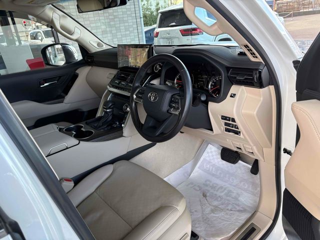TOYOTA LANDCRUISER WAGON 2023 Image 31
