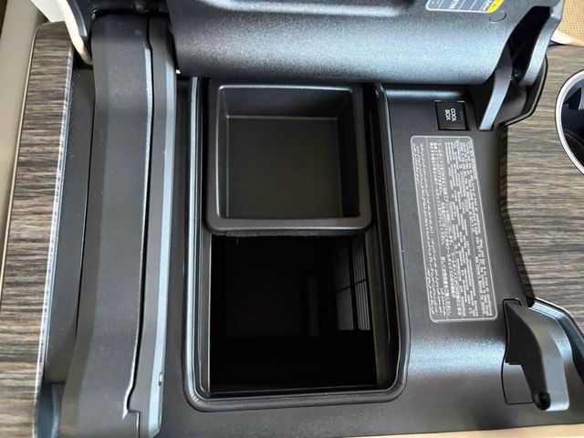 TOYOTA LANDCRUISER WAGON 2023 Image 31