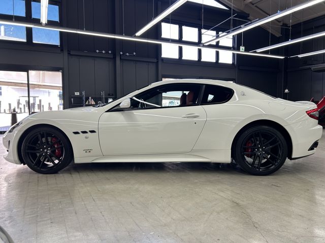 MASERATI GRANTURISMO 2016 Image 31