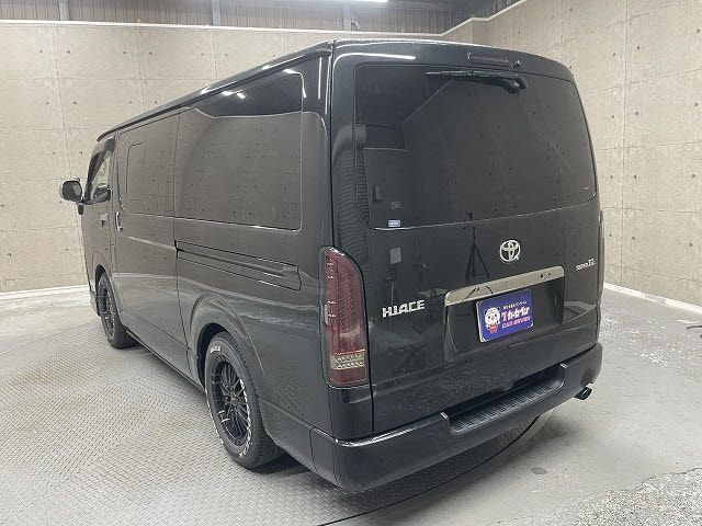 TOYOTA HIACE VAN 2WD 2020 Image 31