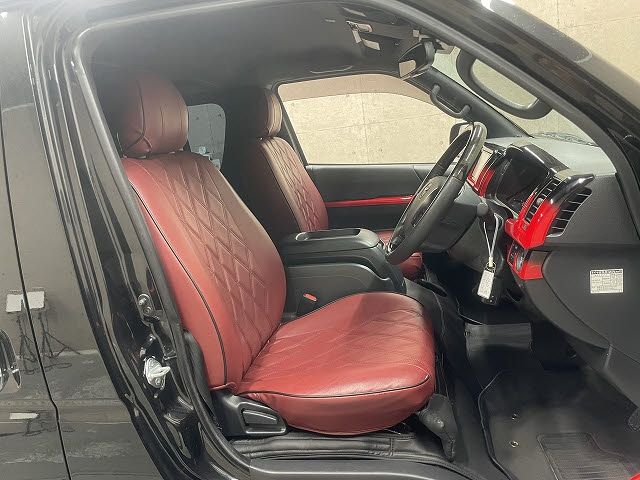 TOYOTA HIACE VAN 2WD 2020 Image 31