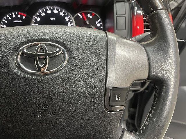 TOYOTA HIACE VAN 2WD 2020 Image 31