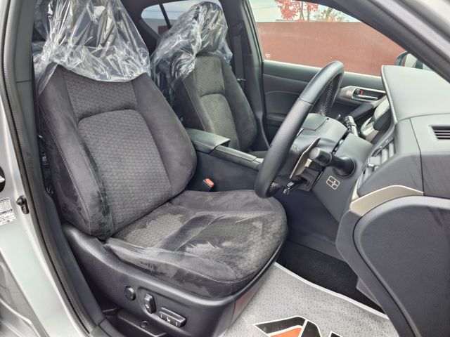 TOYOTA LEXUS CT200H 2015 Image 31