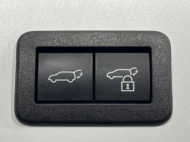 TOYOTA PRIUS 4WD 2025 Image 31