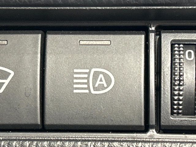 TOYOTA PRIUS 4WD 2025 Image 31