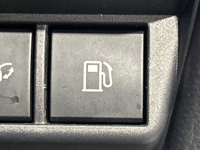 TOYOTA PRIUS 4WD 2025 Image 31