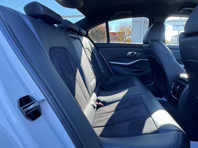 BMW 3SERIES SEDAN 2023 Image 31