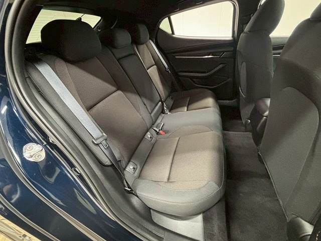 MAZDA 3 FASTBACK 2023 Image 31