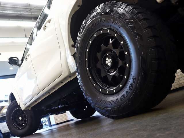 TOYOTA HILUX 4WD 2023 Image 31