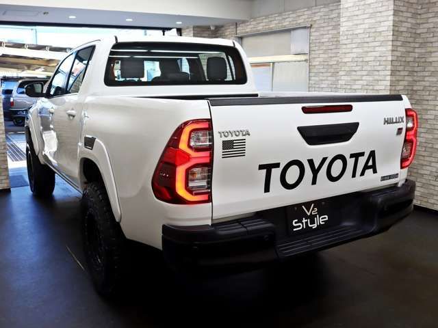 TOYOTA HILUX 4WD 2023 Image 31