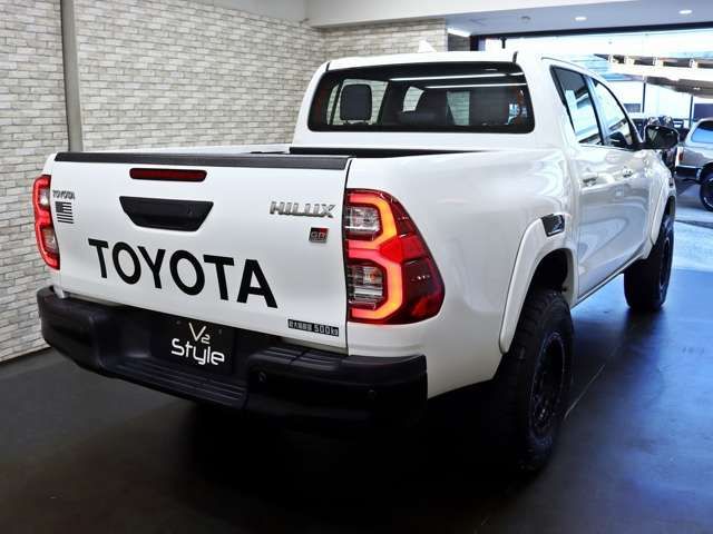 TOYOTA HILUX 4WD 2023 Image 31