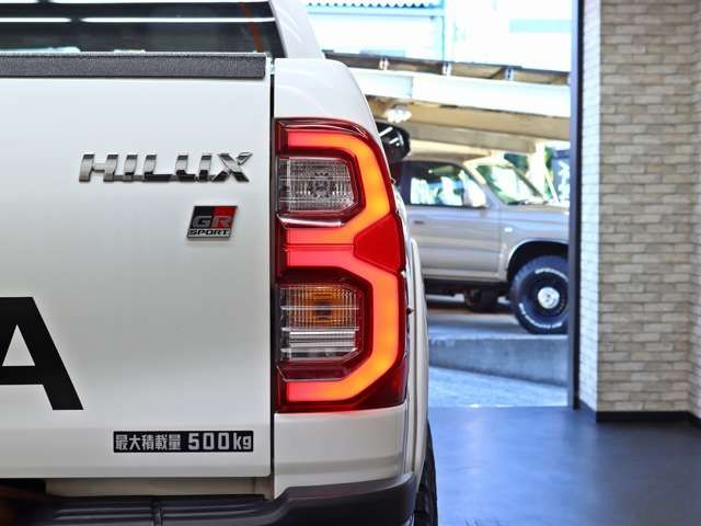 TOYOTA HILUX 4WD 2023 Image 31