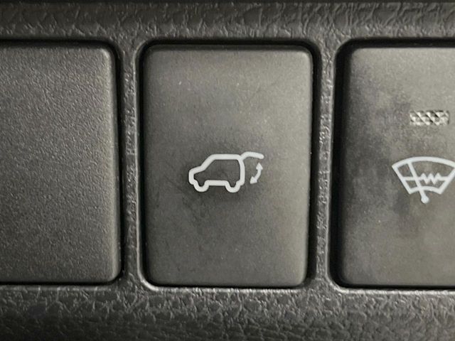 TOYOTA HARRIER HYBRID 2015 Image 31