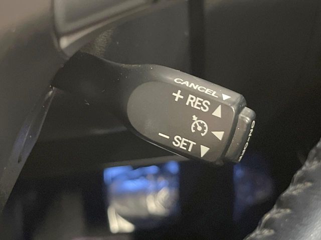 TOYOTA HARRIER HYBRID 2015 Image 31