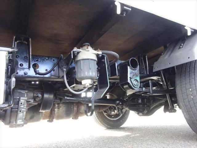 MITSUBISHI CANTER 2010 Image 31